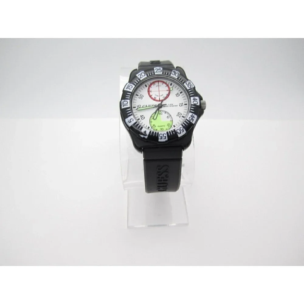 Vtg Men's Guess Quartz WR Analog 38mm Dial Causal Round‎ Watch (F41)